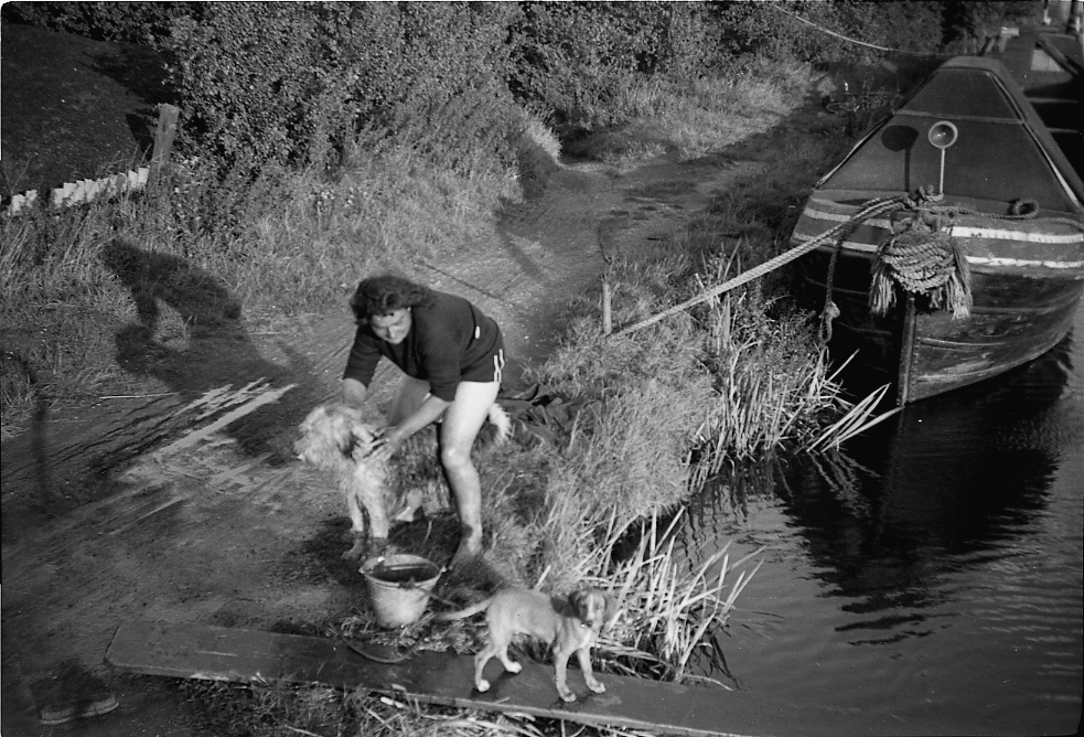 19430000c GUCC CHRISTIAN VLASTO on Grand Union Canal 01.jpg